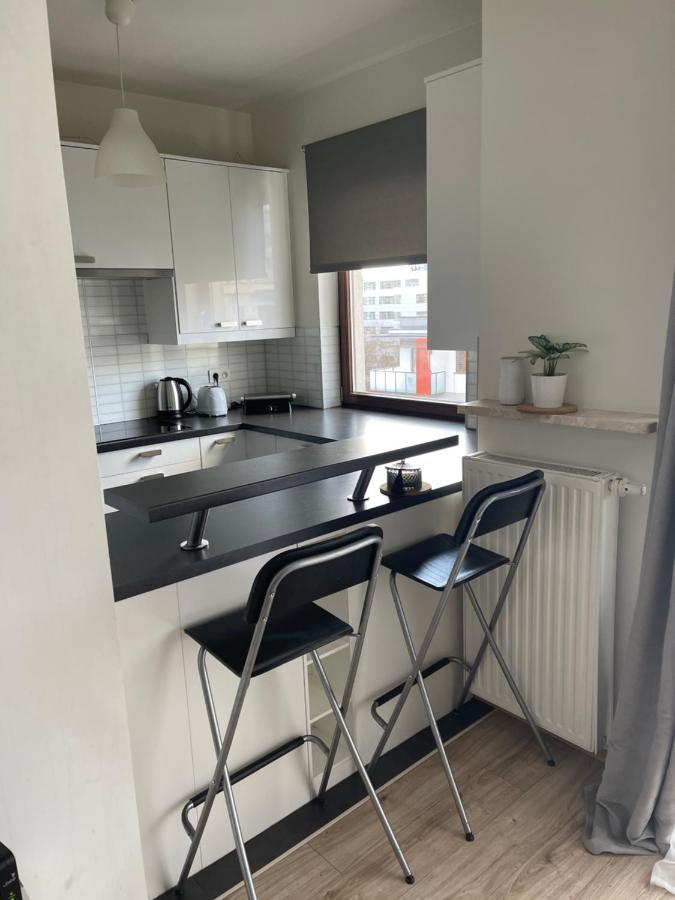 Ferienwohnung Apartament Obrzezna Airport Warschau Exterior foto