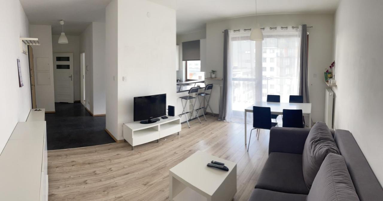 Ferienwohnung Apartament Obrzezna Airport Warschau Exterior foto